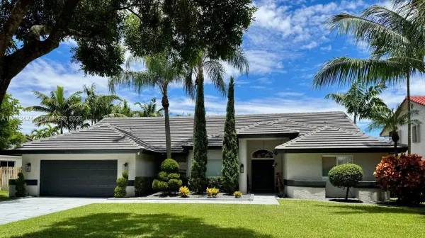 10761 NW 5th Street, Plantation, FL 33324