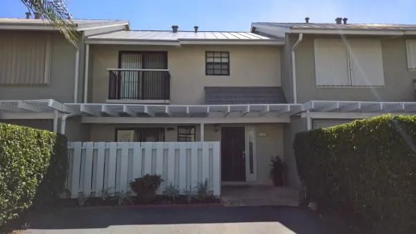 718 NE 12th Terrace 3, Boynton Beach, FL 33435