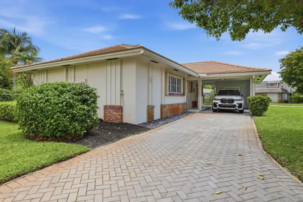103 Villa Circle, Atlantis, FL 33462