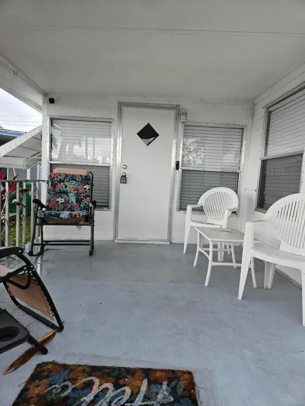 8550 SW 20th Street, Davie, FL 33324
