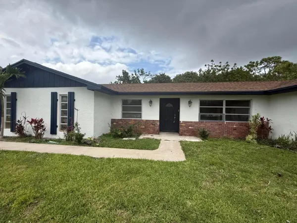 4820 Vermont Avenue, Lake Worth Beach, FL 33461