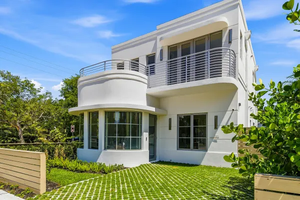 785 Park Place, West Palm Beach, FL 33401