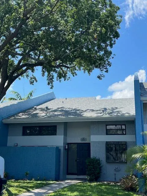 2800 S Oakland Forest Drive 2302, Oakland Park, FL 33309