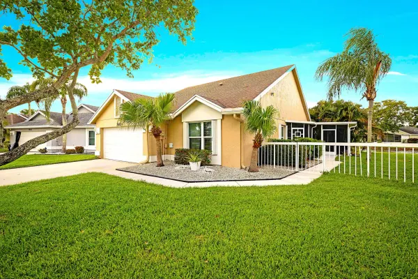 7852 Lake Champlain Court, Delray Beach, FL 33446