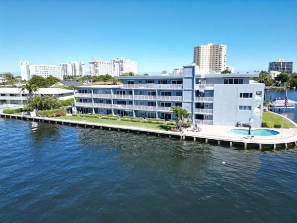 1201 S Riverside Drive 208, Pompano Beach, FL 33062