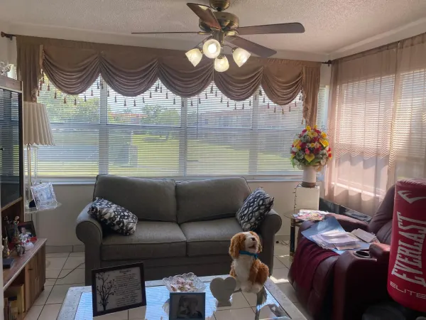 9821 Sunrise Lakes Boulevard 210, Sunrise, FL 33322