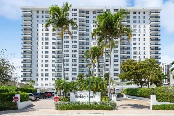 3015 N Ocean Boulevard 15a, Fort Lauderdale, FL 33308