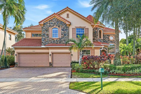 9232 Pineville Drive, Lake Worth, FL 33467