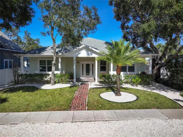416 Indiana Avenue, Crystal Beach, FL, 34681