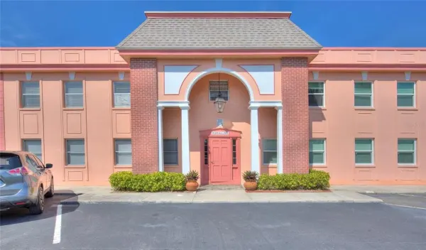 7011 Place De La Paix, Unit 2a, South Pasadena, FL, 33707