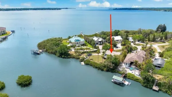 3858 Shore Boulevard, Oldsmar, FL, 34677