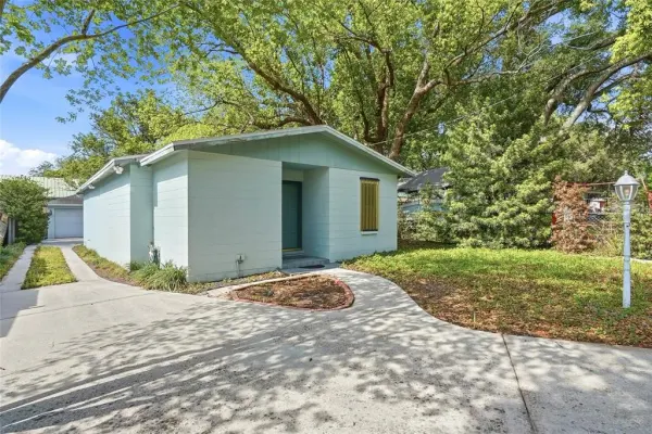 1026 W Rambla Street, Tampa, FL, 33612
