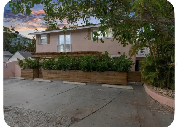 106 E Bay Drive, Treasure Island, FL, 33706