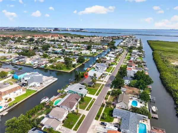 4623 Bay Crest Drive, Tampa, FL, 33615