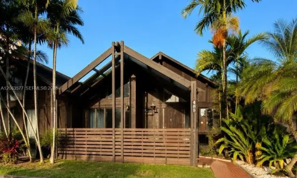 Address Withheld, Plantation, FL 33324