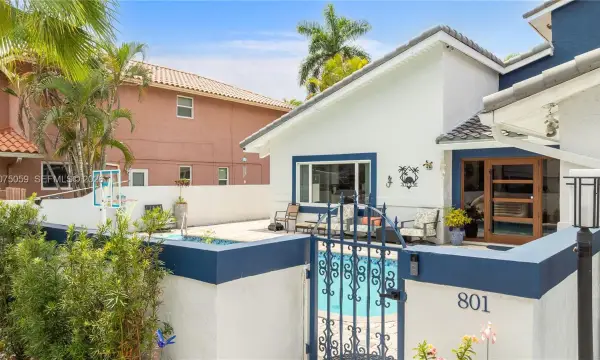 801 Mockingbird Lane, Plantation, FL 33324
