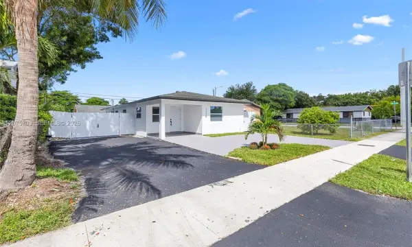 1125 NW 27th Avenue, Fort Lauderdale, FL 33311