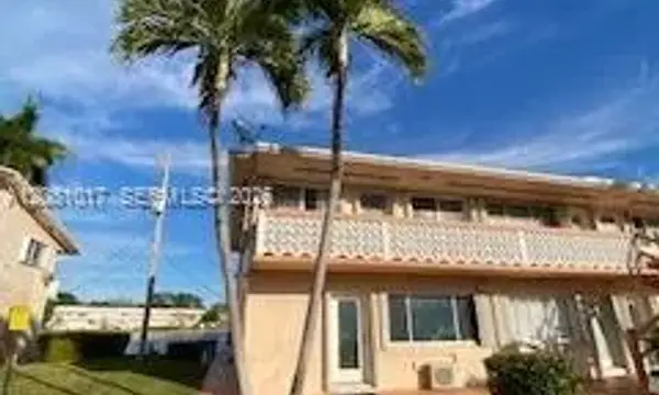 925 SW 11th Avenue 1, Hallandale Beach, FL 33009