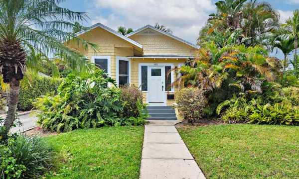 1211 Florida Avenue, West Palm Beach, FL 33401
