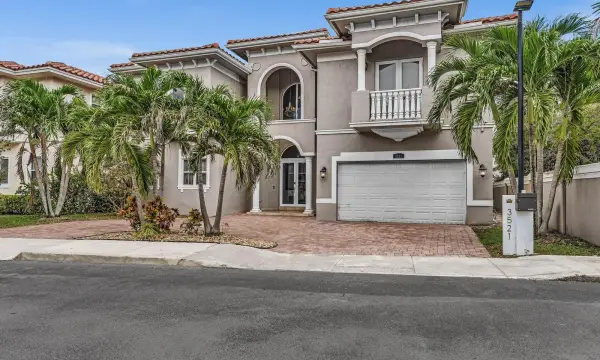 3521 Forest View Circle, Dania Beach, FL 33312