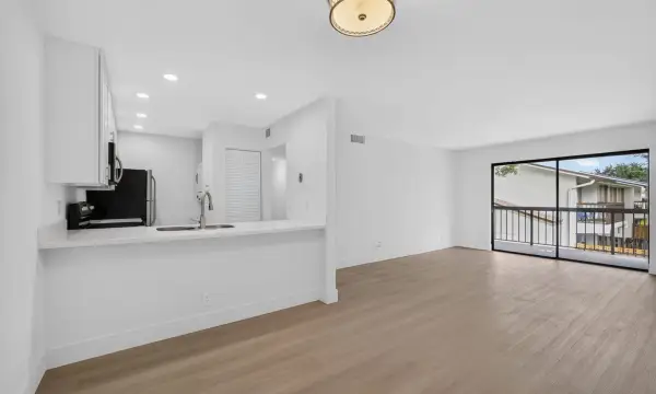 3404 Gardens E Drive 21b, Palm Beach Gardens, FL 33410